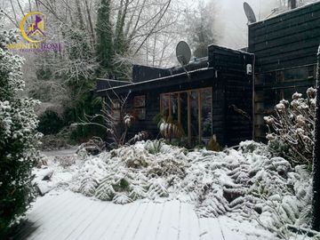 Hermosa Casa con Bosque Nativo y cerca del  Lago Caburgua Pucón