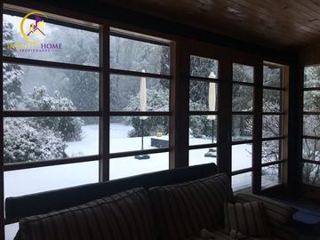Hermosa Casa con Bosque Nativo y cerca del  Lago Caburgua Pucón