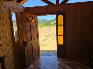 Complejo turistico con 3 cabañas rusticas equipadas