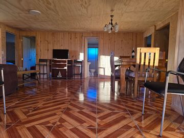 Complejo turistico con 3 cabañas rusticas equipadas
