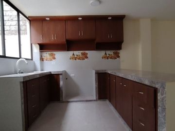 VENDO Casa nueva por estrenar – Turubamba de Monjas Municipal, Sur de Quito