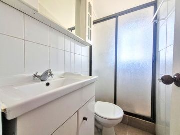 Casa Esq. 4d/2b Ideal Para Vivienda, Negocio O Iglesia