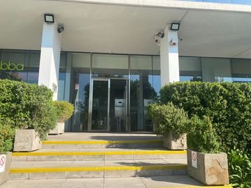Venta de Dos Oficinas en La Dehesa: ¡Ideales para Inversión o Empresa! (Posibilidad de Venta Separada)
