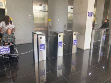 Venta de Dos Oficinas en La Dehesa: ¡Ideales para Inversión o Empresa! (Posibilidad de Venta Separada)