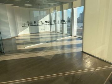 Venta de Dos Oficinas en La Dehesa: ¡Ideales para Inversión o Empresa! (Posibilidad de Venta Separada)