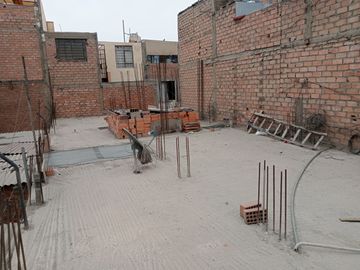 Venta De Aires frente Al Parque de 94 m² En Urb. San German SMP