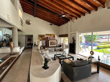 casa en venta en fraccionamiento Lomas de Cocoyoc