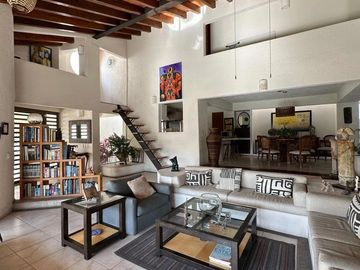 casa en venta en fraccionamiento Lomas de Cocoyoc