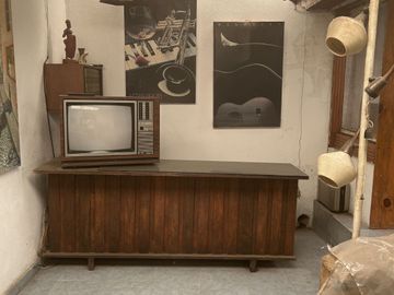 Vendo casa que puede funcionar para  uso comercial o industrial