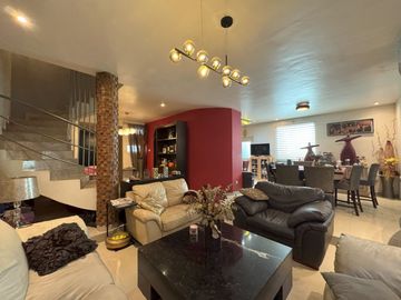Hermosa casa en venta