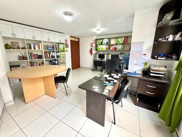 SE VENDE CASA ACONDICIONADA PARA OFICINA ADMINISTRATIVA