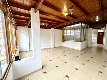 SE VENDE CASA ACONDICIONADA PARA OFICINA ADMINISTRATIVA