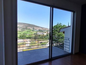 R303 Residencia en Venta Club de Golf Tres Marías con Alberca 3 Recámaras Morelia