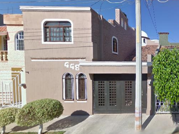 HERMOSA CASA EN VENTA