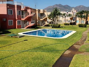 Departamento con alberca económico en venta en Las Gaviotas Acapulco Diamante
