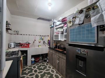 Se Vende Amplia Casa de 190m2 03Pisos+Azotea Sector 01 grupo 02 En Villa El Salvador!