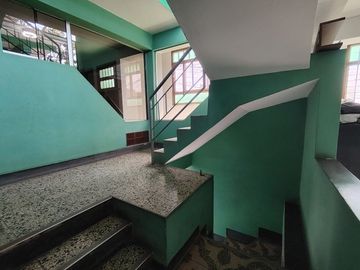 Se Vende Amplia Casa de 190m2 03Pisos+Azotea Sector 01 grupo 02 En Villa El Salvador!