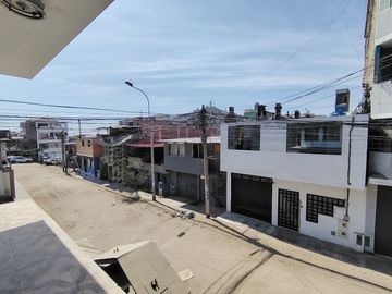 Se Vende Amplia Casa de 190m2 03Pisos+Azotea Sector 01 grupo 02 En Villa El Salvador!