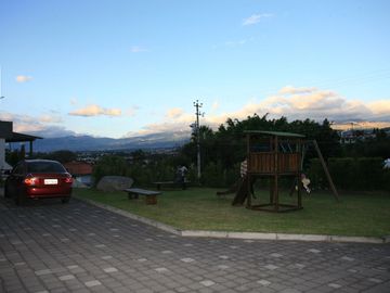 Venta de Casa con Hermosa Vista en El Sector de La Ruta Viva