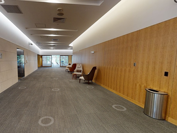 Alquiler de Oficina Centro Empresarial San Isidro, Av Santo Toribio