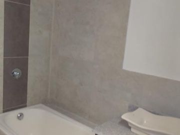 CASA A ESTRENAR TRES DORMITORIOS EN LA ARMENIA