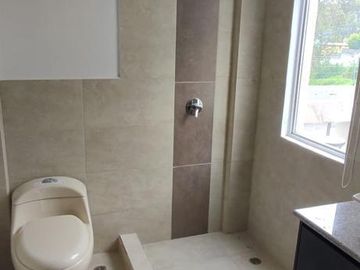 CASA A ESTRENAR TRES DORMITORIOS EN LA ARMENIA