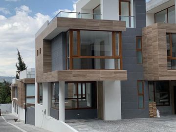 VENTA DE CASA NUEVA CON AMPLIAS AMENIDADES – RUTA VIVA