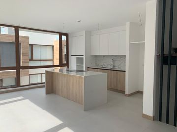 VENTA DE CASA NUEVA CON AMPLIAS AMENIDADES – RUTA VIVA