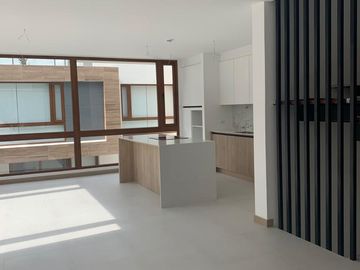 VENTA DE CASA NUEVA CON AMPLIAS AMENIDADES – RUTA VIVA