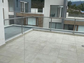 VENTA DE CASA NUEVA CON AMPLIAS AMENIDADES – RUTA VIVA