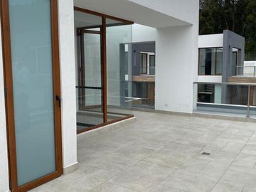 VENTA DE CASA NUEVA CON AMPLIAS AMENIDADES – RUTA VIVA