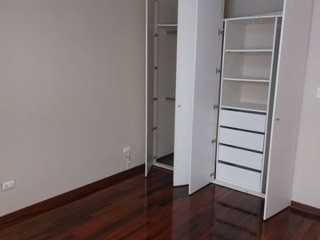 VENDO DUPLEX - OPORTUNIDAD ÚNICA!!    AMPLIA TERRAZA, ILUMINADO, MUY BUENA DISTRIBUCIÓN!!