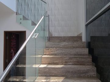 En venta lujosa y moderna casa en el  Sector La Moderna, El Tornero, Samborondon