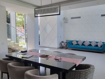 En venta lujosa y moderna casa en el  Sector La Moderna, El Tornero, Samborondon