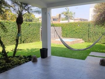 En venta lujosa y moderna casa en el  Sector La Moderna, El Tornero, Samborondon