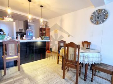 VENTA DE DEPARTAMENTO EN SEGUNDO PISO Y FRENTE A PARQUE AL COSTADO DE LA UNIVERSIDAD SIPAN