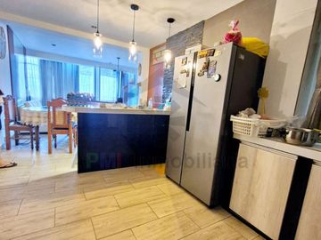 VENTA DE DEPARTAMENTO EN SEGUNDO PISO Y FRENTE A PARQUE AL COSTADO DE LA UNIVERSIDAD SIPAN