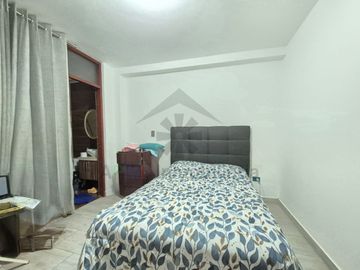 VENTA DE DEPARTAMENTO EN SEGUNDO PISO Y FRENTE A PARQUE AL COSTADO DE LA UNIVERSIDAD SIPAN