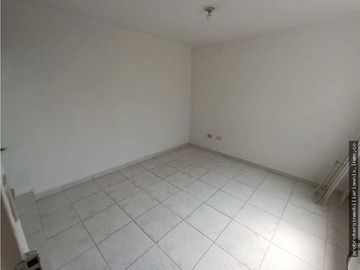 VENDO CASA EN EL TRONCAL