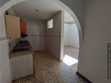 VENDO CASA EN EL TRONCAL