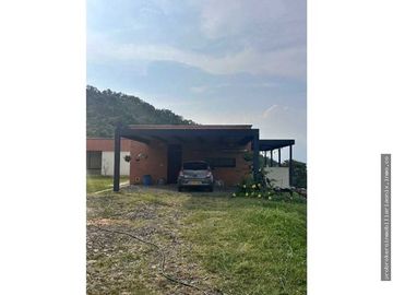 VENDO CASA CAMPESTRE PARCELACION VEREDA MAGDALENA