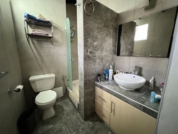 CASA EN VENTA - CONDOMINIO - JR. LAS GARDENIAS - SURCO