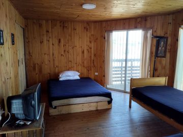 Casa con Departamento Interior en Comunidad Privada, Horcón