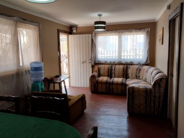 Casa con Departamento Interior en Comunidad Privada, Horcón