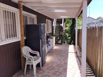 Casa con Departamento Interior en Comunidad Privada, Horcón