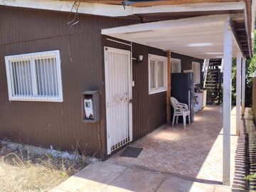 Casa con Departamento Interior en Comunidad Privada, Horcón