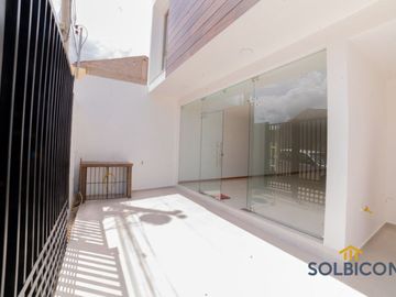 Casa en venta, Sector Colegio Militar