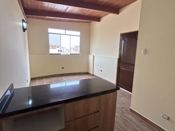 DEPARTAMENTO EN ALQUILER - URB HONOR Y LEALTAD - SURCO