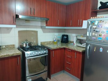 Vendo  Casa con 4 dormitorios,  Carcelén Sector  Colegio Einstein