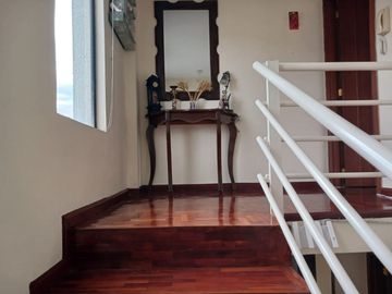 Vendo  Casa con 4 dormitorios,  Carcelén Sector  Colegio Einstein